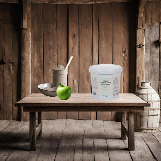 Présentation d'in seau d'argile alimentaire arome pomme verte de nutragile. Pour le confort digestif des chevaux