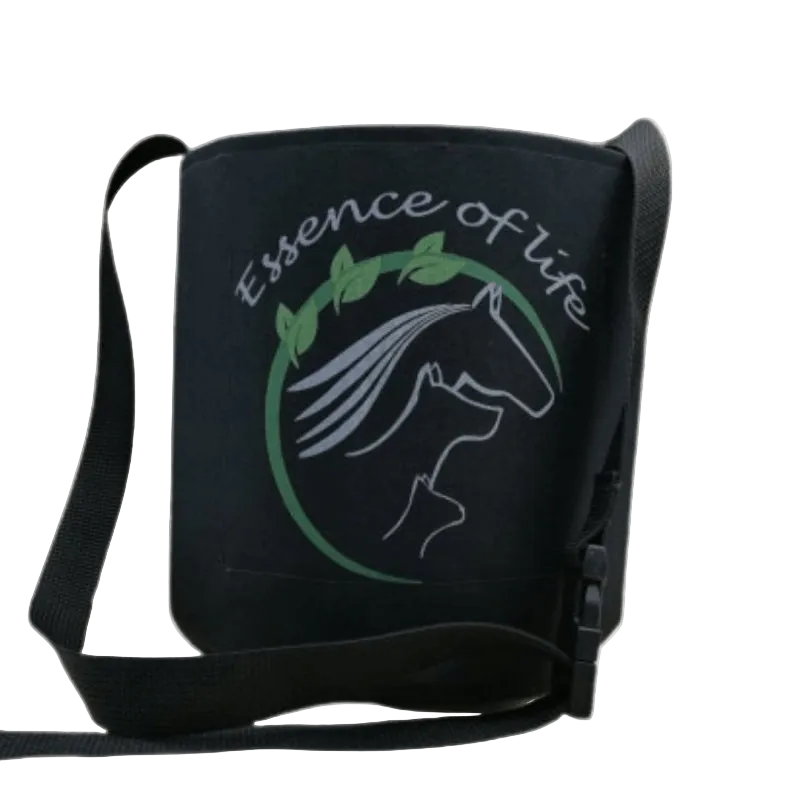Masque tissus lavable et réutilisable de la marque Essence Of Life pour inhalation cheval et poney par insertion de compresses imbibées d’huiles essentielles