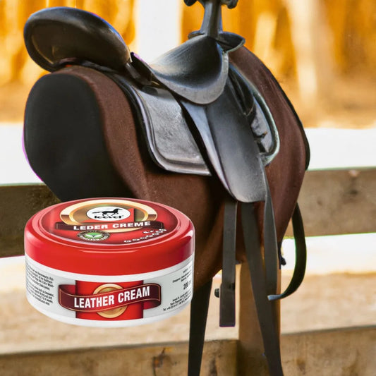 Présentation de la crème nourrissante de Leovet pour la rénovation des cuirs