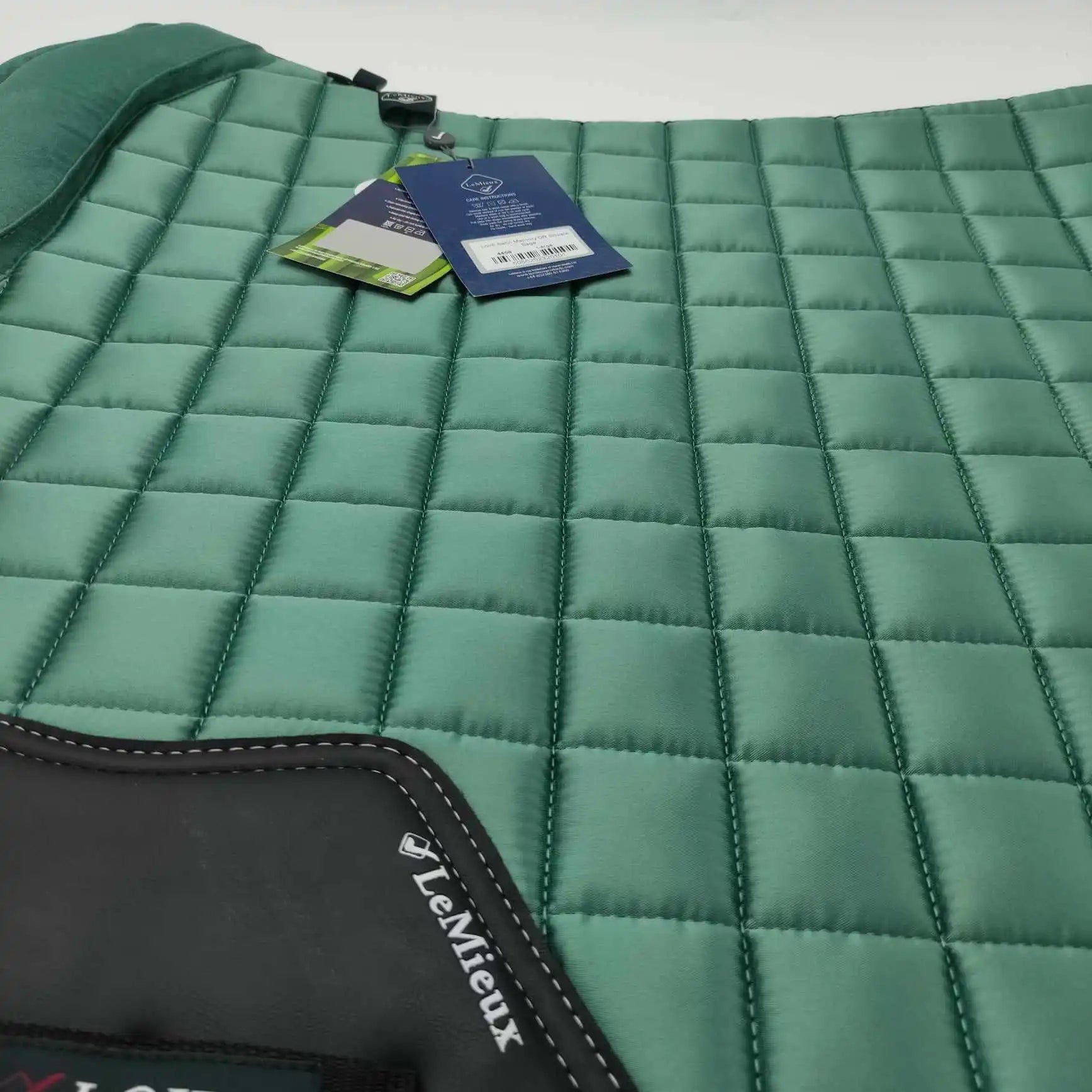 Matelassure tapis de dressage lemieux loire satin memory coloris sage