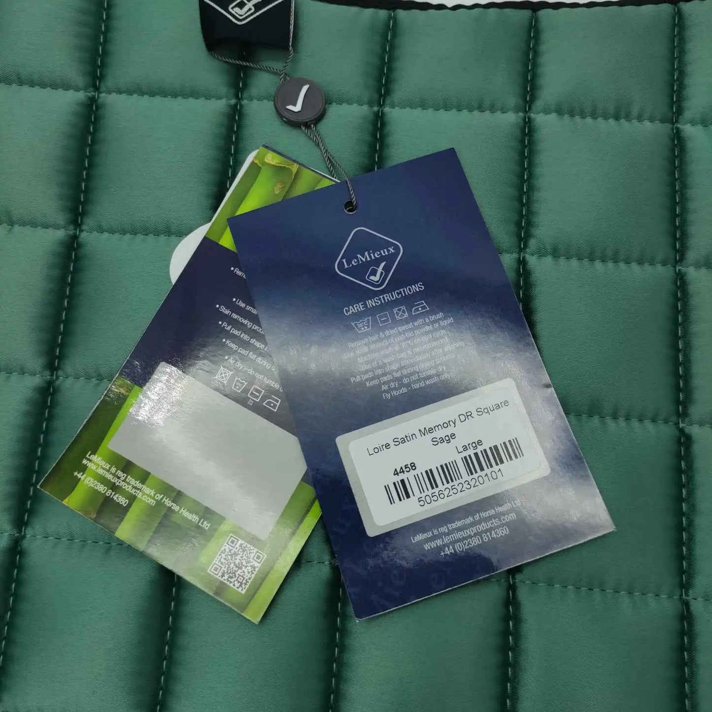 Etiquettes tapis de dressage lemieux  avec consignes d'entretien