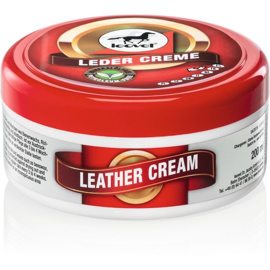 Pot de 200ml de crème nourrissante, riche en huiles et cires fines naturelles, permet de nourrir en profondeur et protéger efficacement votre équipement en cuir lisse contre le dessèchement.