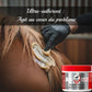 Zoom sur l'application du baume Leovet : texture riche qui adhère à la peau et aux crins du cheval.