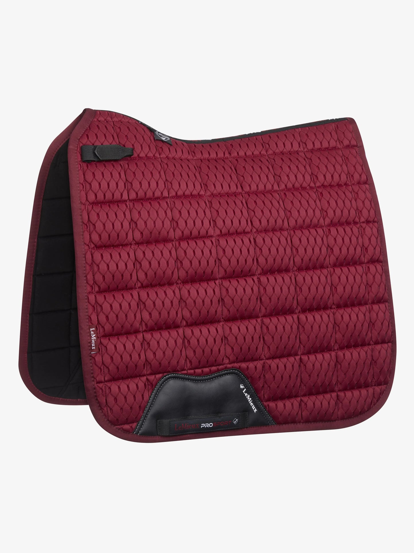 Tapis de dressage Lemieux coloris mulberry permettant à l’air de circuler