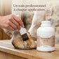 Application de l'huile Forti'Pied Nutragile avec pinceau pour sabot sain.