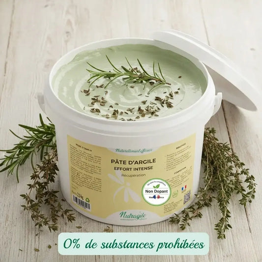 Argile de soin cheval non dopante aux extraits de plantes, fabriqué en France.