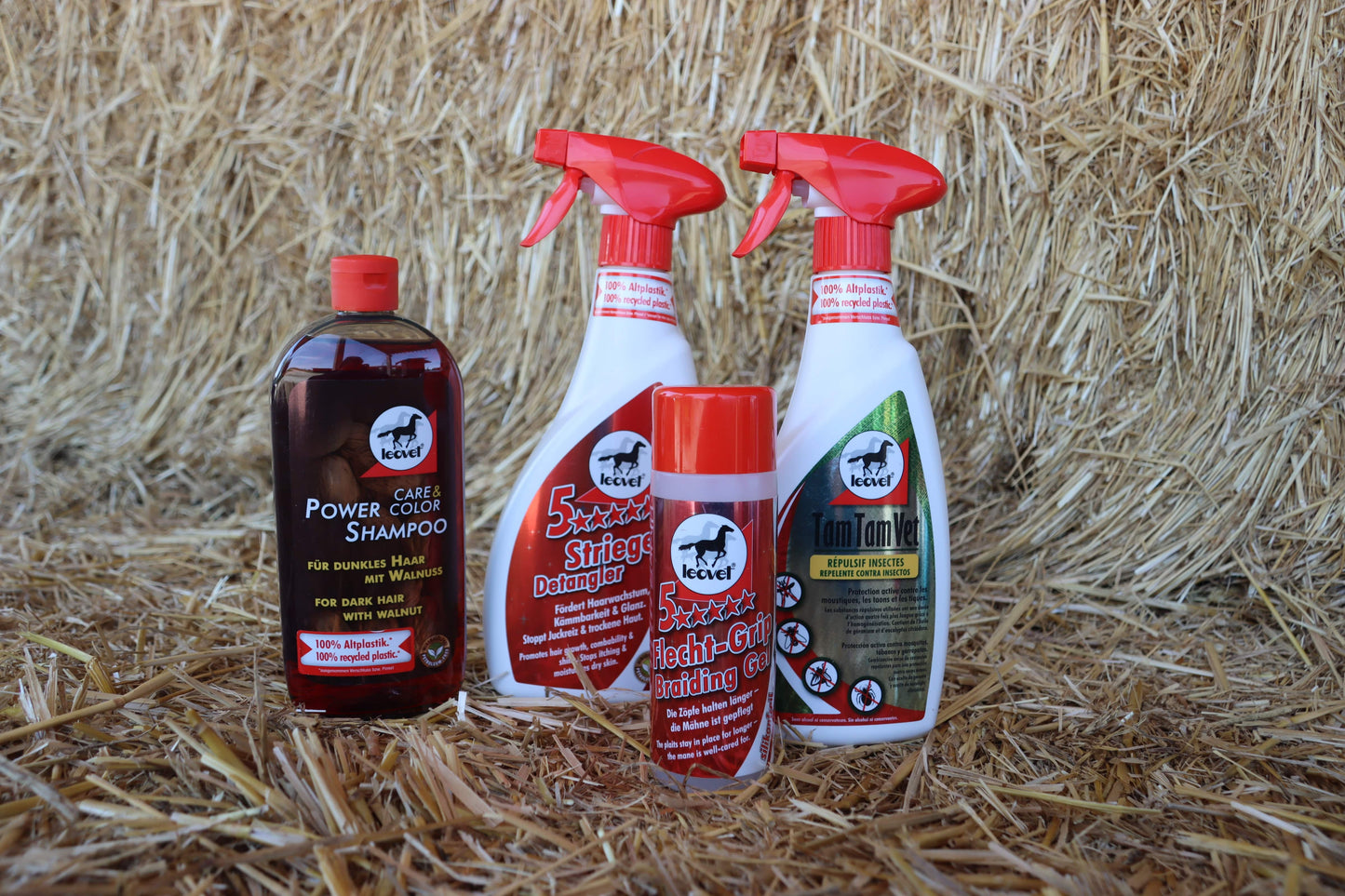 Lot de 4 produits de la marque LEOVET. Un spray anti-mouches TamTamVet de 550ml, un spray de démêlant 5 étoiles 550ml, un gel de tressage 200ml et un shampoing au brou de noix pour les chevaux ou poneys foncés